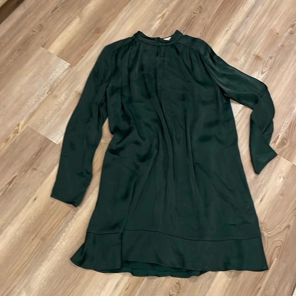 Little Moon Dresses & Skirts - Little moon green silk dress medium